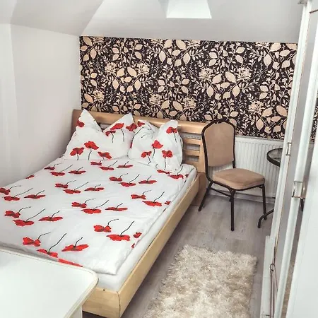 Palacyk Lesny ベッド・アンド・ブレックファスト Lacza