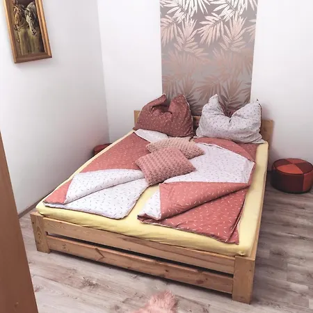 Palacyk Lesny ベッド・アンド・ブレックファスト *