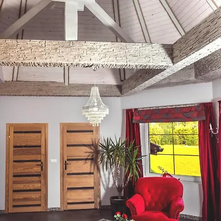 Palacyk Lesny * Lacza