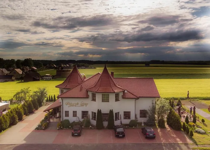 Palacyk Lesny ベッド・アンド・ブレックファスト *