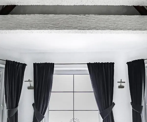 Palacyk Lesny ベッド・アンド・ブレックファスト